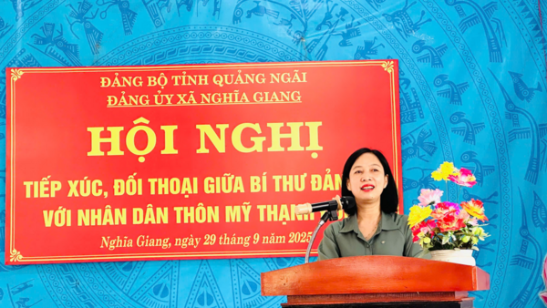 BÍ THƯ ĐẢNG ỦY XÃ NGHĨA GIANG TIẾP XÚC, ĐỐI THOẠI TRỰC TIẾP VỚI NHÂN DÂN THÔN MỸ THẠNH ĐÔNG
