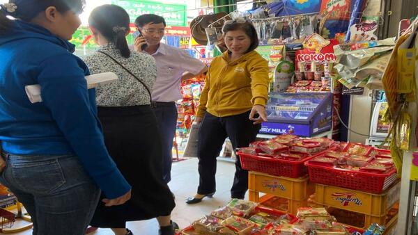 Xã Nghĩa Giang: Tăng cường công tác bảo đảm an toàn thực phẩm trong dịp Tết Trung thu 2025